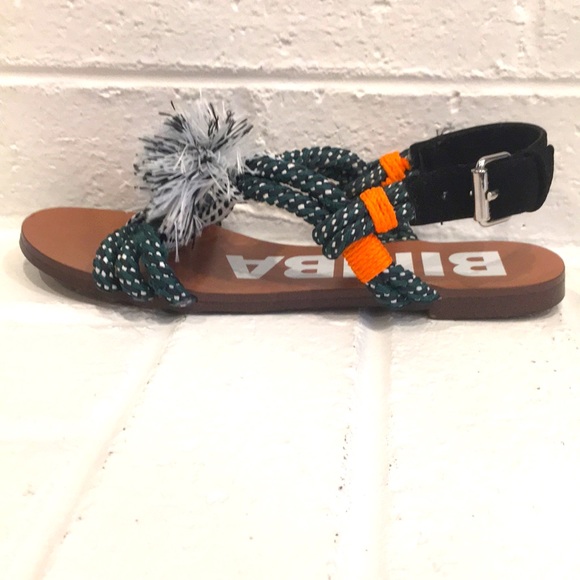 POM POM BUNGEE CORD SANDAL - Picture 3 of 12